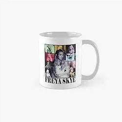 Vintage Freya Skye Descendants Zombies vs Worlds Collide Classic Mug