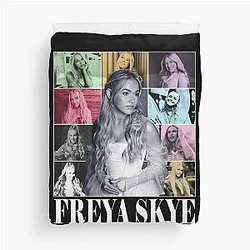 Vintage Freya Skye Descendants Worlds Collide Tour The Rise Of Red Descendants Concert Freya Skye Music Tour Duvet Cover