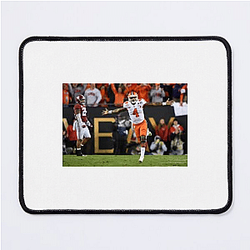 Passing Specialist Deshaun Watson Mouse Pads