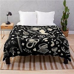 Dungeons and dragons doodles D20 medieval sword axe loot for d&d roleplaying adventurers throw blanket