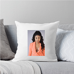 Leading Lady Dominique Fishback Pillows Cover