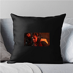 Academy Award Winner Dominique Fishback Pillows Cover