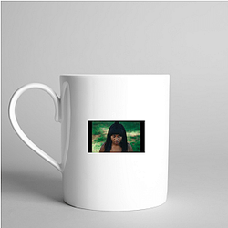 Red Carpet Queen Dominique Fishback Mugs