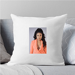 Leading Lady Dominique Fishback Pillows Cover