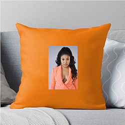 Leading Lady Dominique Fishback Pillows Cover