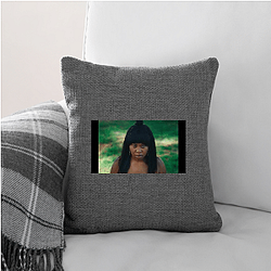 Red Carpet Queen Dominique Fishback Pillows Cover