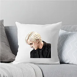 Draco Malfoy Seeker Quidditch rival Draco Malfoy Pillows Cover