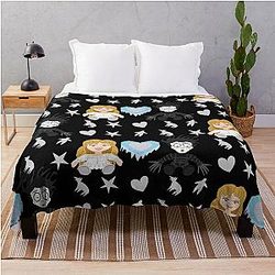Edward Scissorhands | Winter Love Throw Blanket