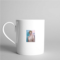 Red Carpet Queen Elizabeth Debicki Mugs
