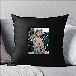 Academy Award Winner Elizabeth Debicki Pillows Cover