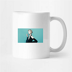 Glamorous Diva Elizabeth Debicki Mugs