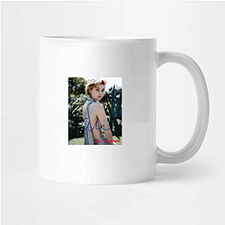 Academy Award Winner Elizabeth Debicki Mugs