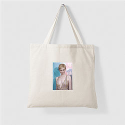 Red Carpet Queen Elizabeth Debicki Bags