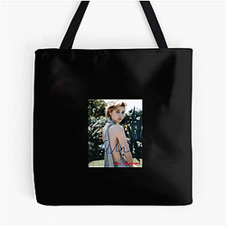 Academy Award Winner Elizabeth Debicki Bags