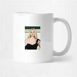 Hollywood Starlet Elizabeth Debicki Mugs