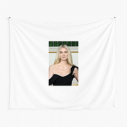 Hollywood Starlet Elizabeth Debicki Tapestries