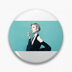 Glamorous Diva Elizabeth Debicki Pins