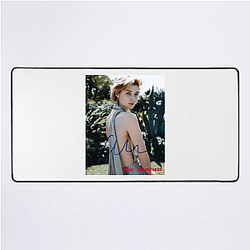 Academy Award Winner Elizabeth Debicki Mouse Pads