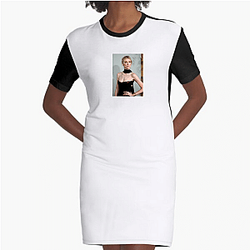 Breakout Actress Elizabeth Debicki Dresses