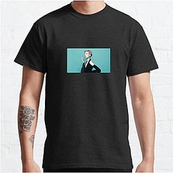Glamorous Diva Elizabeth Debicki T-Shirts