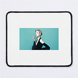 Glamorous Diva Elizabeth Debicki Mouse Pads