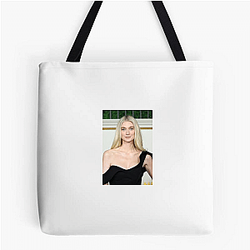 Hollywood Starlet Elizabeth Debicki Bags