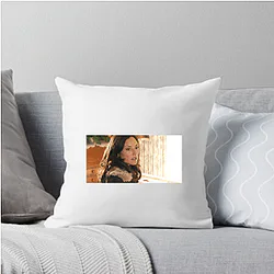 Elle Greenaway Merch Elle Greenaway Pillows Cover