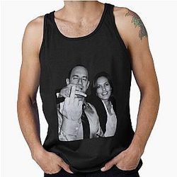 Elliot Stabler and Olivia Benson Actors Giving The Middle Finger Meme Tank Top