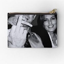 Elliot Stabler and Olivia Benson Actors Giving The Middle Finger Meme Zipper Pouch