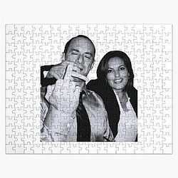 Elliot Stabler and Olivia Benson Actors Giving Middle Finger Meme Jigsaw Puzzle