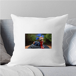 Ello Worm Merch Collection Ello Worm Pillows Cover