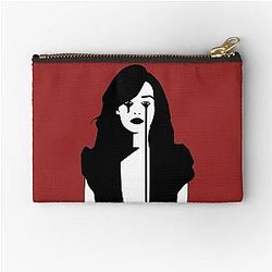 Emilia Clarke Pouch