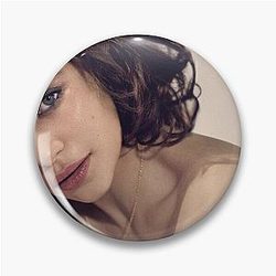 Emilia Clarke Pin