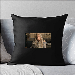 Red Carpet Queen Emma D'arcy Pillows Cover
