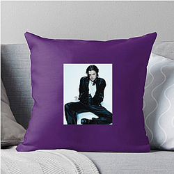 Hollywood Starlet Emma D'arcy Pillows Cover