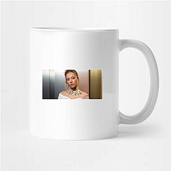 Glamorous Diva Ester Exposito Mugs