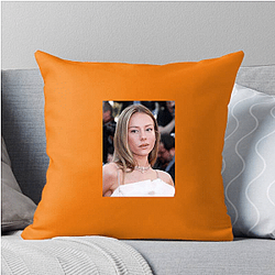 Style Icon Ester Exposito Pillows Cover