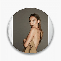 Screen Siren Ester Exposito Pins