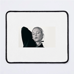 Red Carpet Queen Ester Exposito Mouse Pads