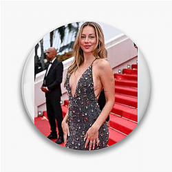 Breakout Actress Ester Exposito Pins