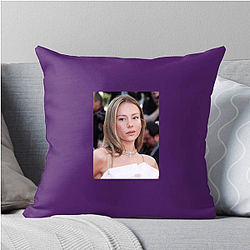 Style Icon Ester Exposito Pillows Cover