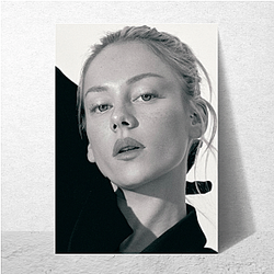 Red Carpet Queen Ester Exposito Posters