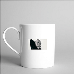 Red Carpet Queen Ester Exposito Mugs