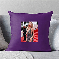 Breakout Actress Ester Exposito Pillows Cover