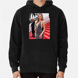 Breakout Actress Ester Exposito Hoodies