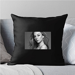 Legendary Actress Ester Exposito Pillows Cover