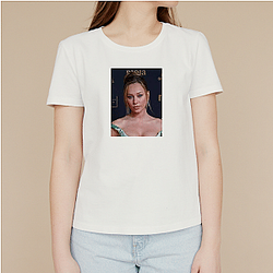 Leading Lady Ester Exposito T-Shirts
