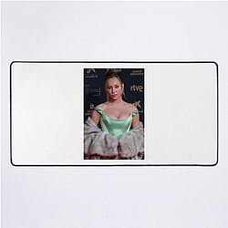 Hollywood Starlet Ester Exposito Mouse Pads