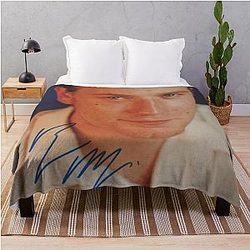 Ewan McGregor Signed Throw Blanket
