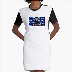 Fans Mock Ezekiel Elliott Dresses